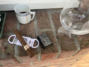 H. Upmann Petit Coronas